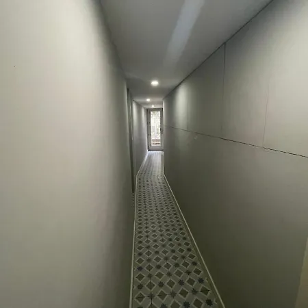 Torrinha Backyard New 포르투