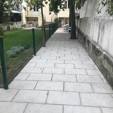 Torrinha Backyard New * Porto